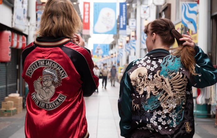 Kenapa Jaket Naga Viral di TikTok, Penasaran Ini Alasannya Kenapa Jaket Naga Viral di TikTok?, Penasaran? Ini Alasannya